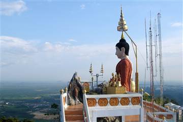 วัดถ้ำเสือ กระบี่